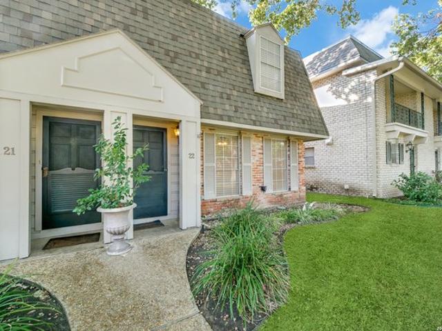 Townhouse for sale in Leesville, Texas