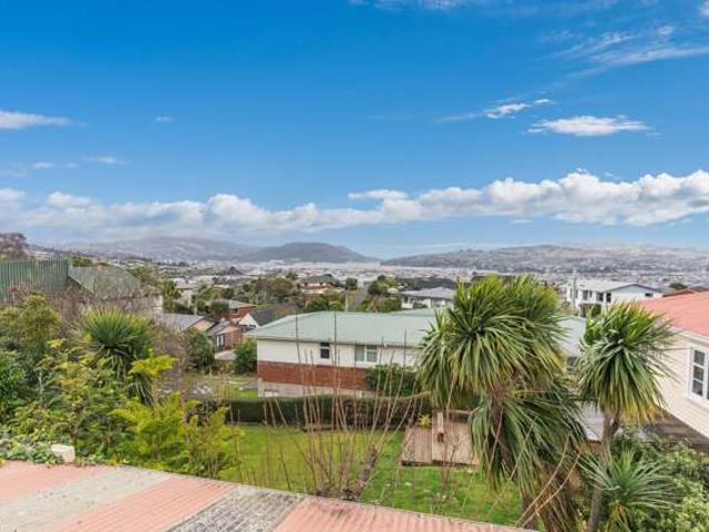 House for sale in Otakou