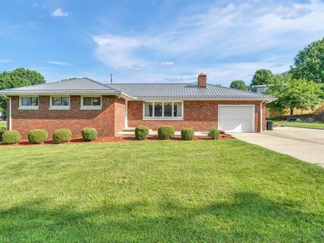 House for sale in New Martinsville, West Virginia