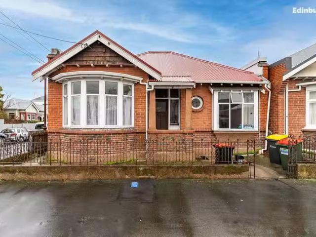 House for sale in Otakou