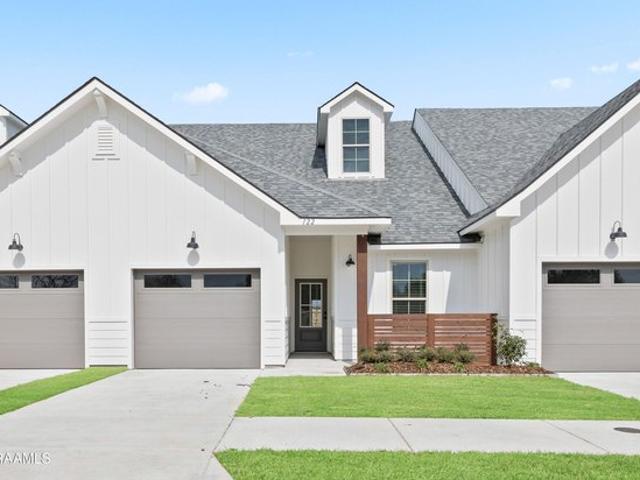 Townhouse for sale in Scott, Louisiana