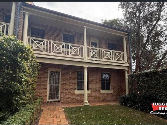 Townhouse for rent in Mardi, New South Wales