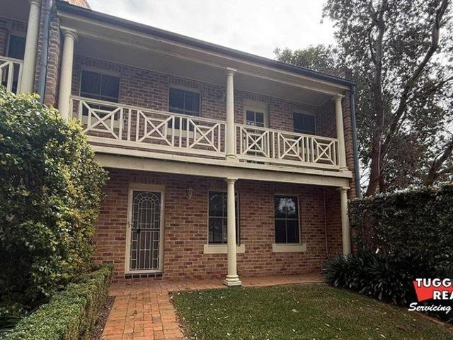 Townhouse for rent in Mardi, New South Wales