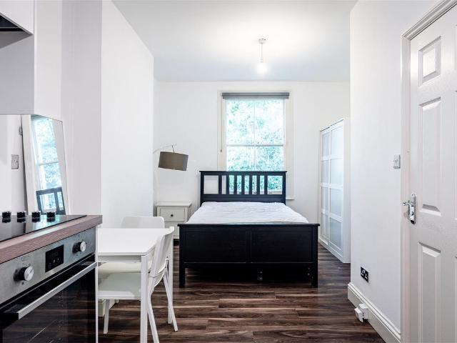 Apartment for rent in Royal Borough of Kensington and Chelsea, Greater London
