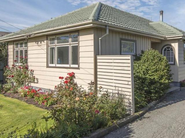 House for rent in Chaslands, Canterbury