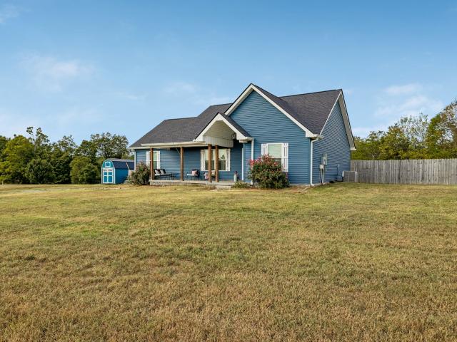 House for sale in Westmoreland, Middle Tennessee