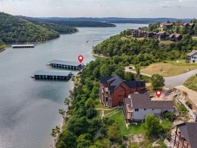 House for sale in Stone, Missouri