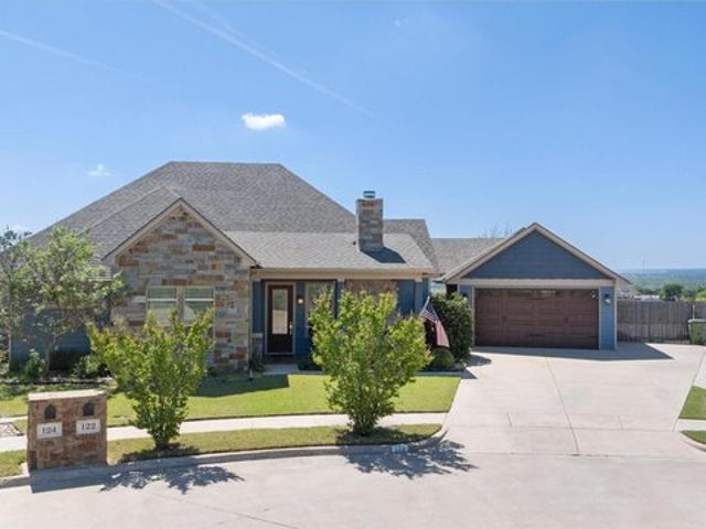 House for sale in Glen Rose, Texas