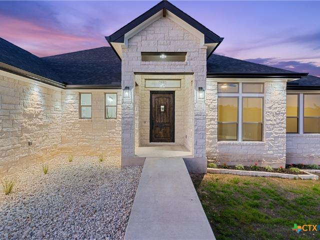 House for sale in Fischer