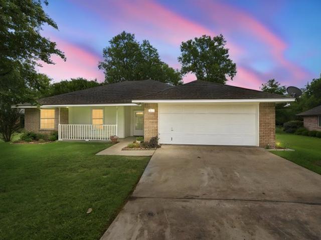 House for sale in Ellis, Texas