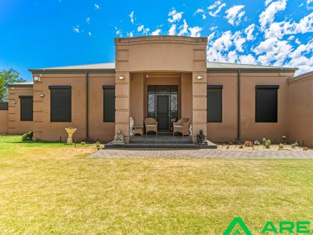 House for sale in High Wycombe, Western Australia