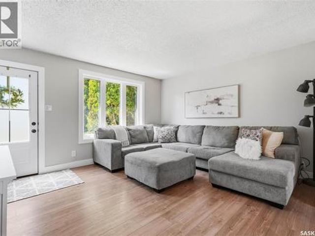 House for sale in Saskatoon, Saskatchewan