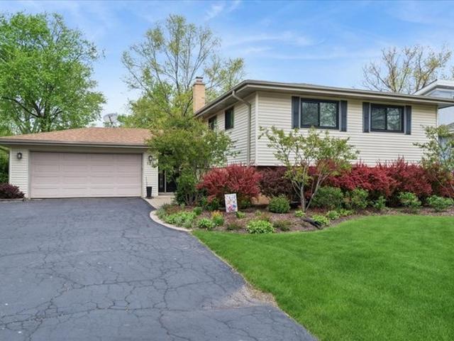 House for sale in Deerfield, Illinois