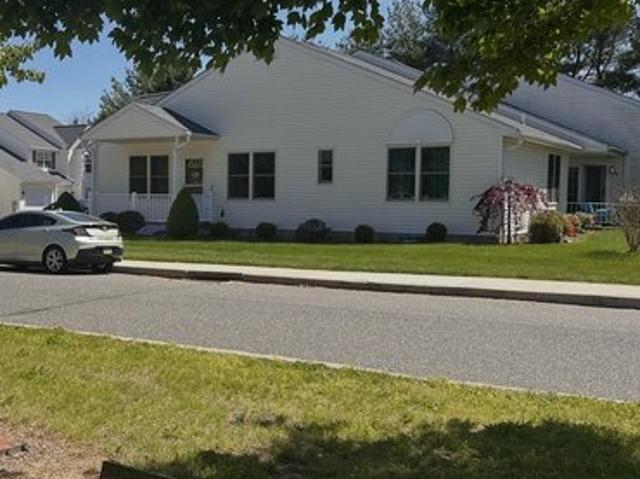 Townhouse for sale in Bally, Pennsylvania
