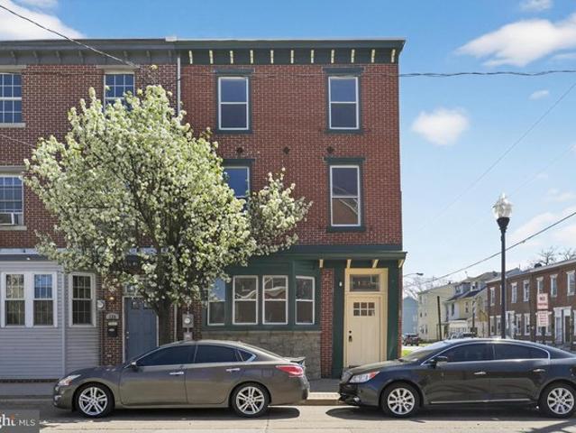 Townhouse for sale in Gloucester City, New Jersey