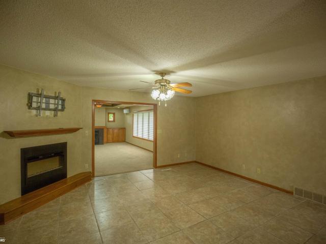 House for sale in Algona, Kossuth County