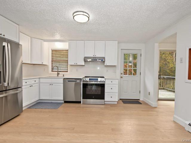 House for sale in Kent Cliffs, Town of Putnam Valley