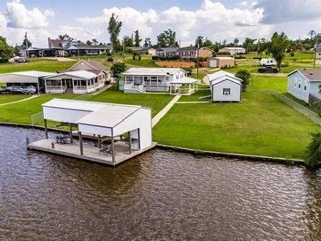 House for sale in Onalaska, Polk County