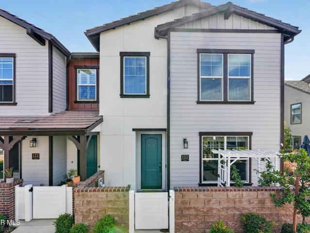 Townhouse for sale in Simi Valley, California