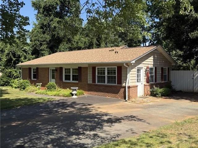 House for sale in Stokes, North Carolina