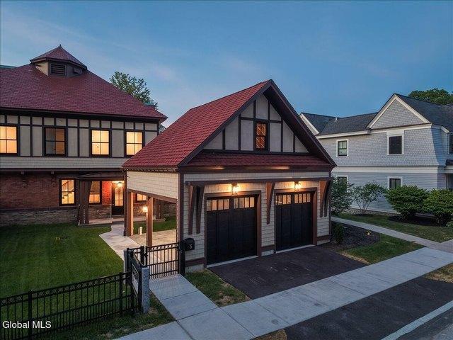 Condo for sale in Saratoga, New York