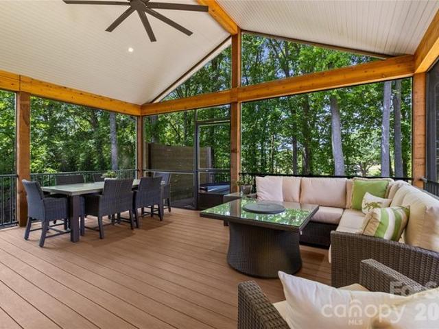 House for sale in Mooresville, North Carolina