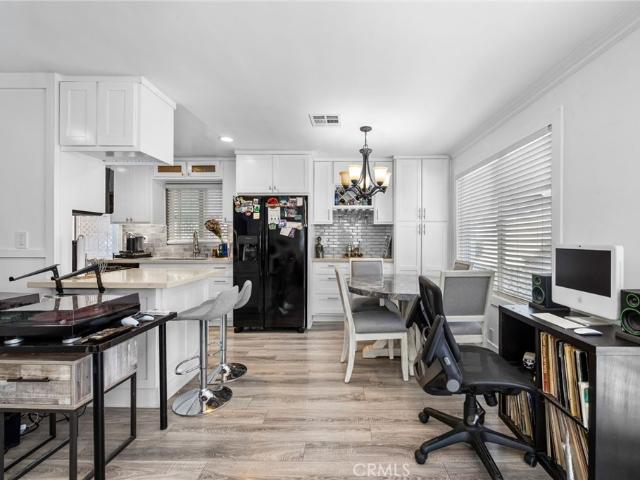 House for sale in Tustin Village Mobile Home Club, Tustin