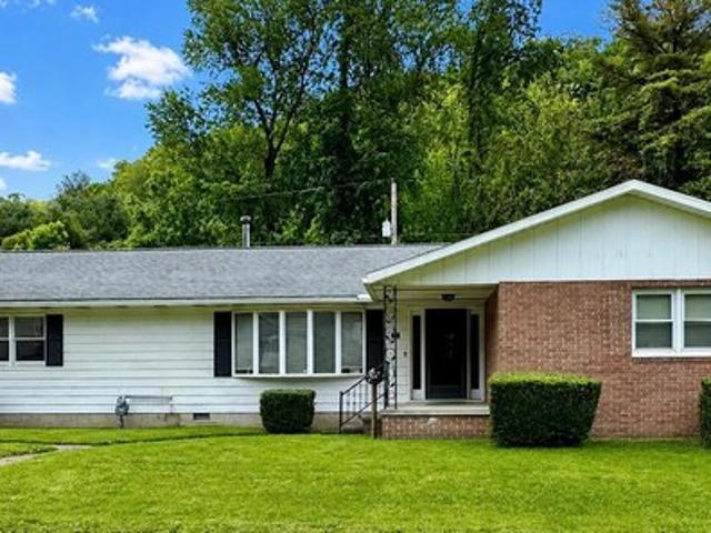 House for sale in Nelsonville, Ohio
