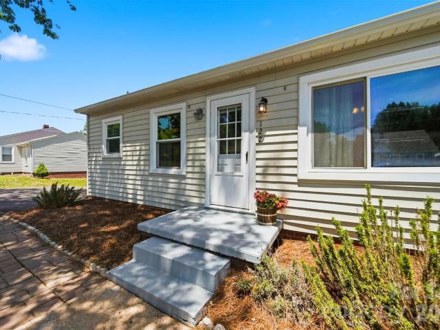 House for sale in Drexel, North Carolina