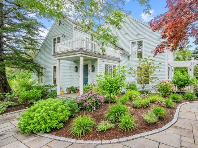 House for sale in Barnstable