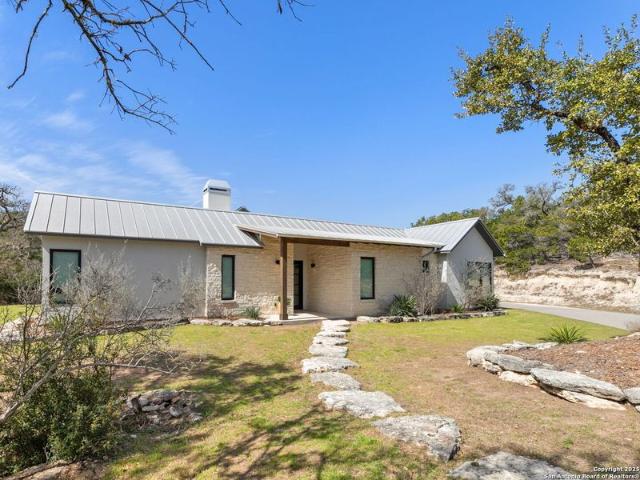 House for sale in Canyon Lake