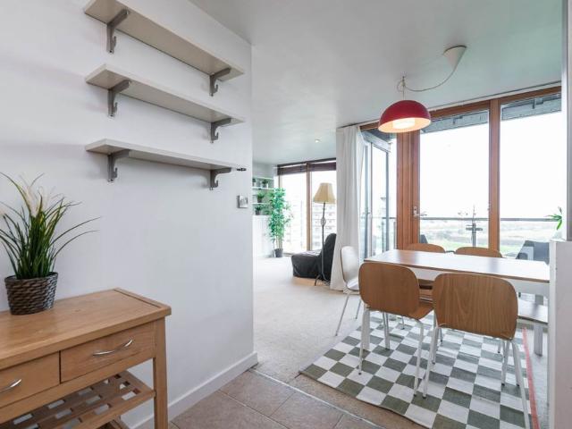 Apartment to rent in Bluebell, North Tipperary
