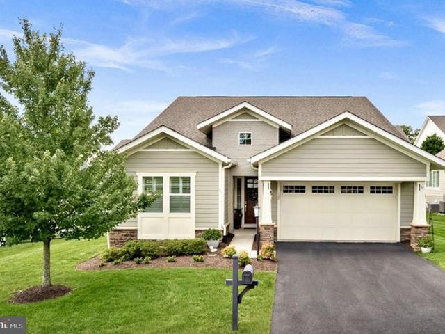 House for sale in Lake Frederick, Frederick County