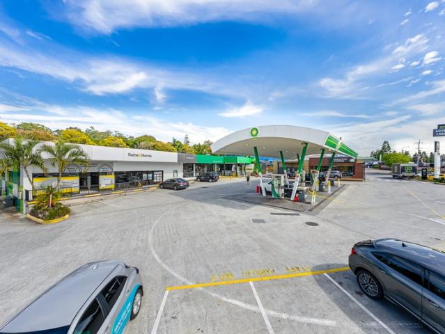 Retail for rent in Toombul, Queensland