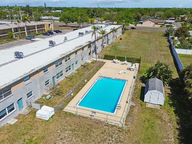 Condo for sale in Seminole, Florida