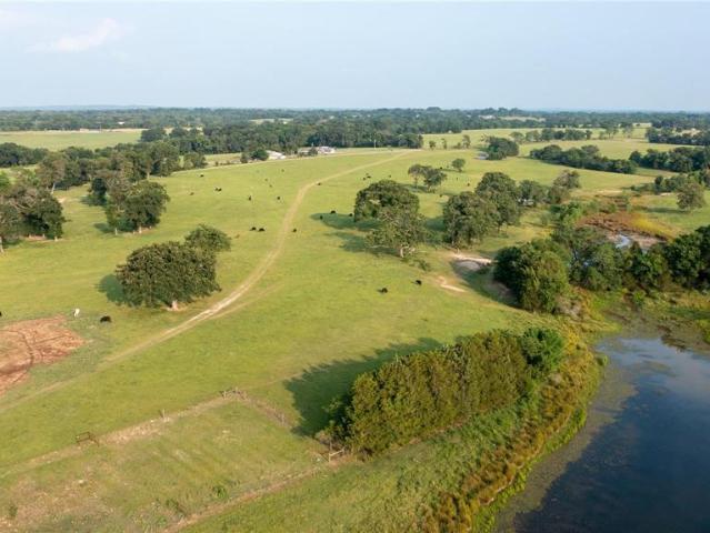House for sale in Henderson, Texas
