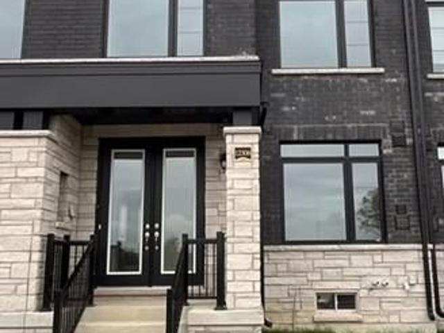 Townhouse for rent in Woburn, Ontario