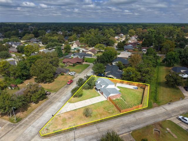 House for sale in Mont Belvieu, Chambers County