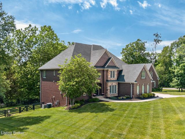 House for sale in Goshen, Kentucky