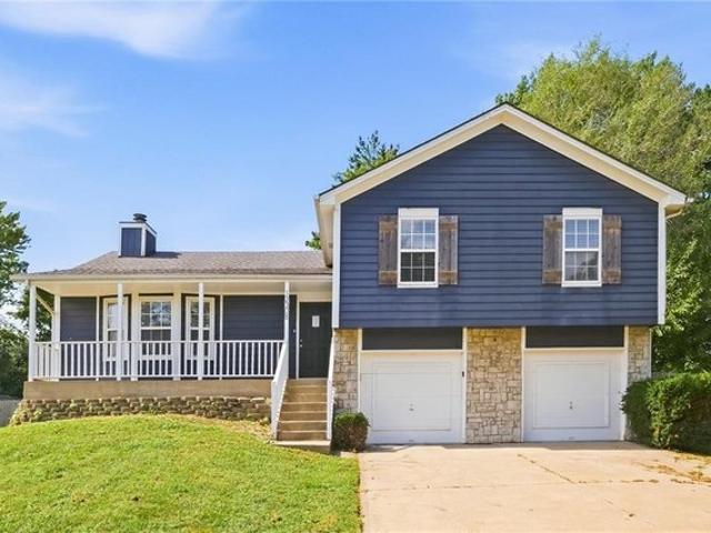 House for sale in The Fountains, Grandview