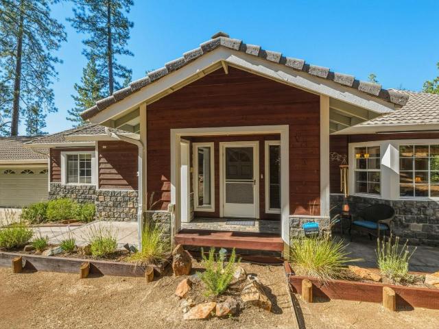 House for sale in Groveland, Tuolumne County