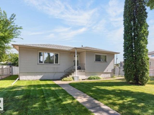 House for sale in Wedgewood, Alberta