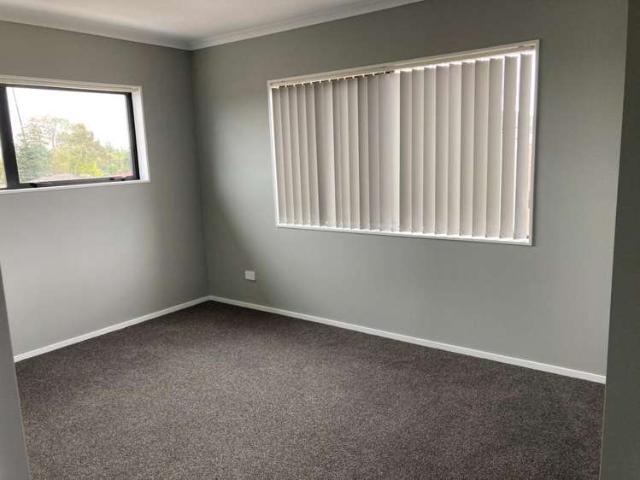 House for rent in Owhata, Oroua County