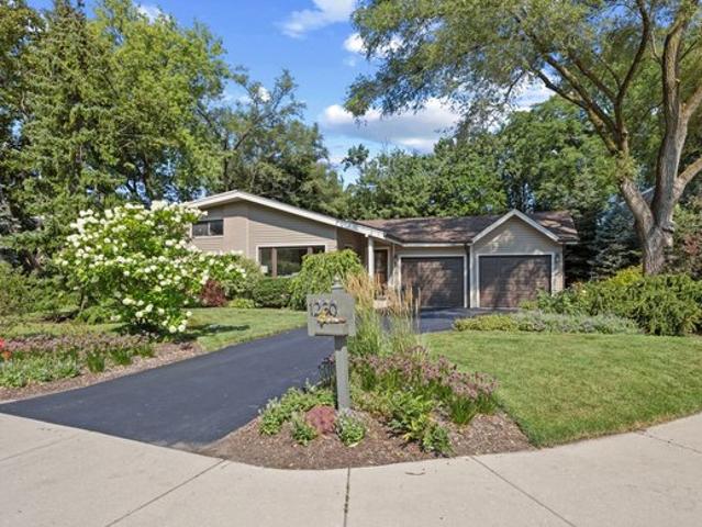 House for sale in Deerfield, Illinois