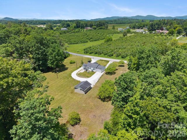 House for sale in Hendersonville, North Carolina