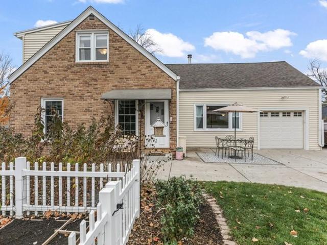 House for sale in Brookfield, Wisconsin