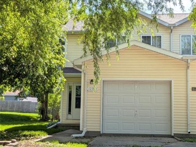 Townhouse for sale in Carlisle, Iowa