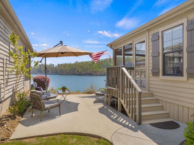 House for sale in West Union, South Carolina