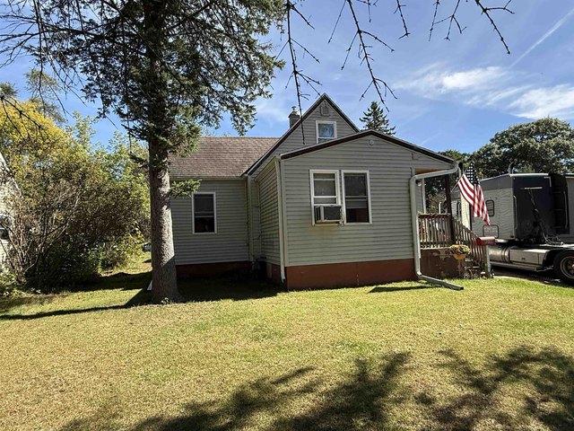 House for sale in Shawano, Shawano County