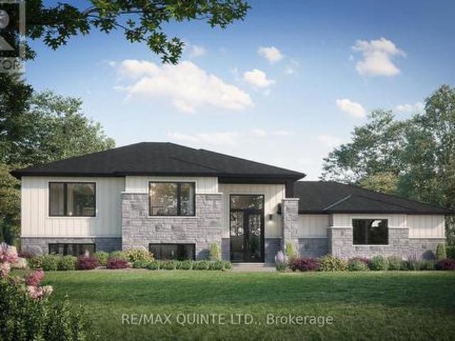 House for sale in Ontario